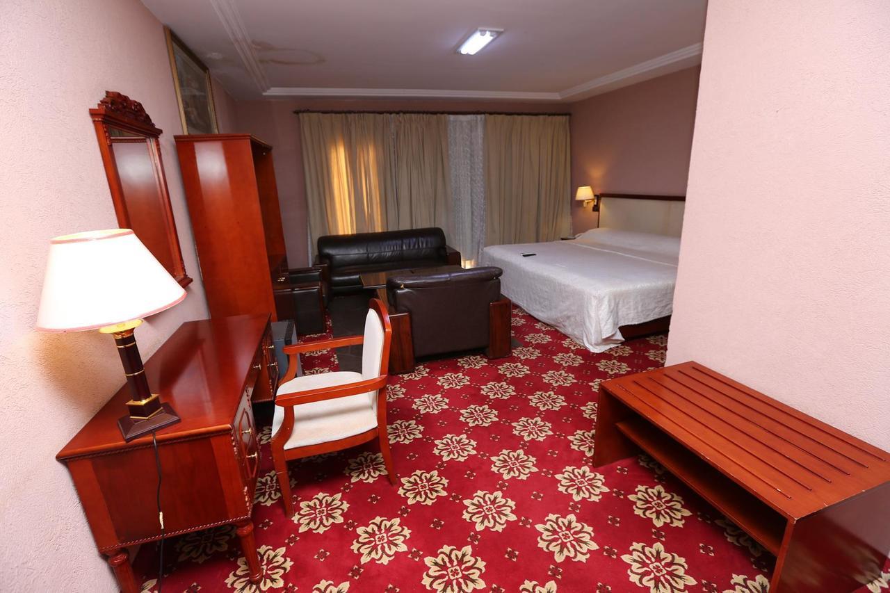 Palace Hotel Ouagadougou Ngoại thất bức ảnh