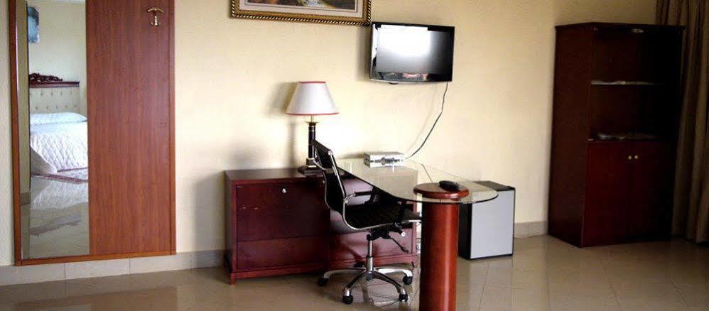Palace Hotel Ouagadougou Ngoại thất bức ảnh