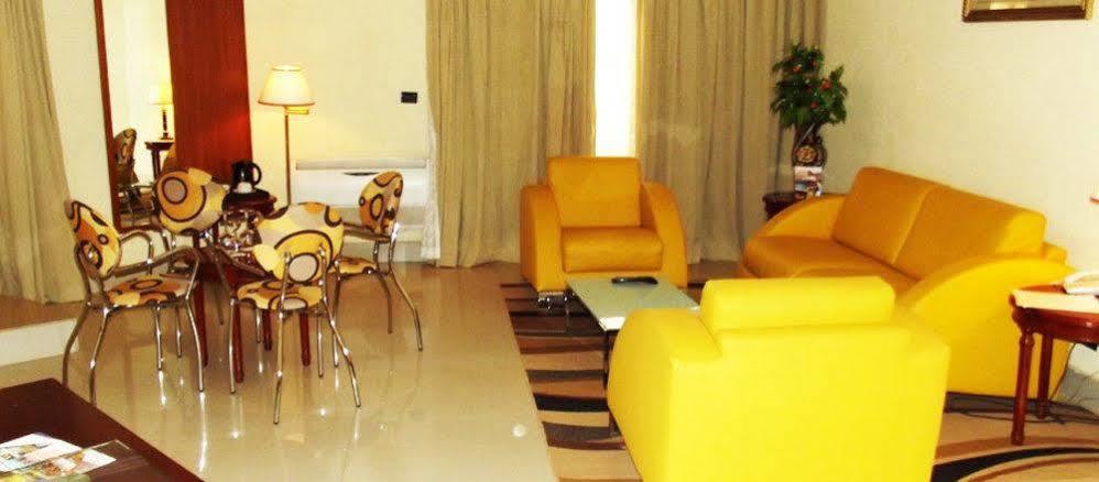 Palace Hotel Ouagadougou Ngoại thất bức ảnh